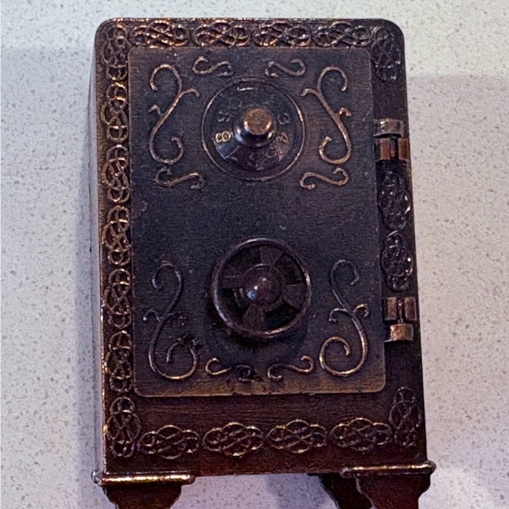 Vintage Style Miniature Safe Box Die Cast Pencil Sharpener/Great for Diorama